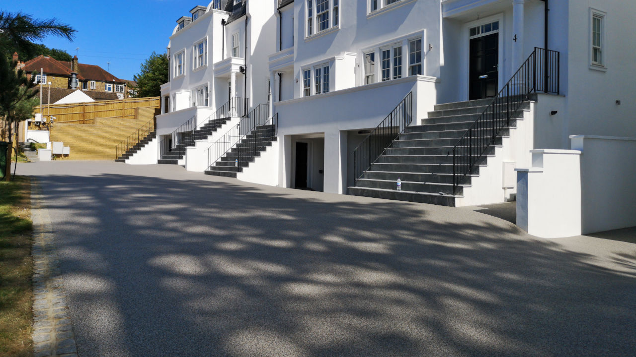 Resin Bound Stone driveway Silver Granite Surrey