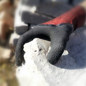 Heavy duty latex gloves – comfortable fit. Great abrasion and cut resistance